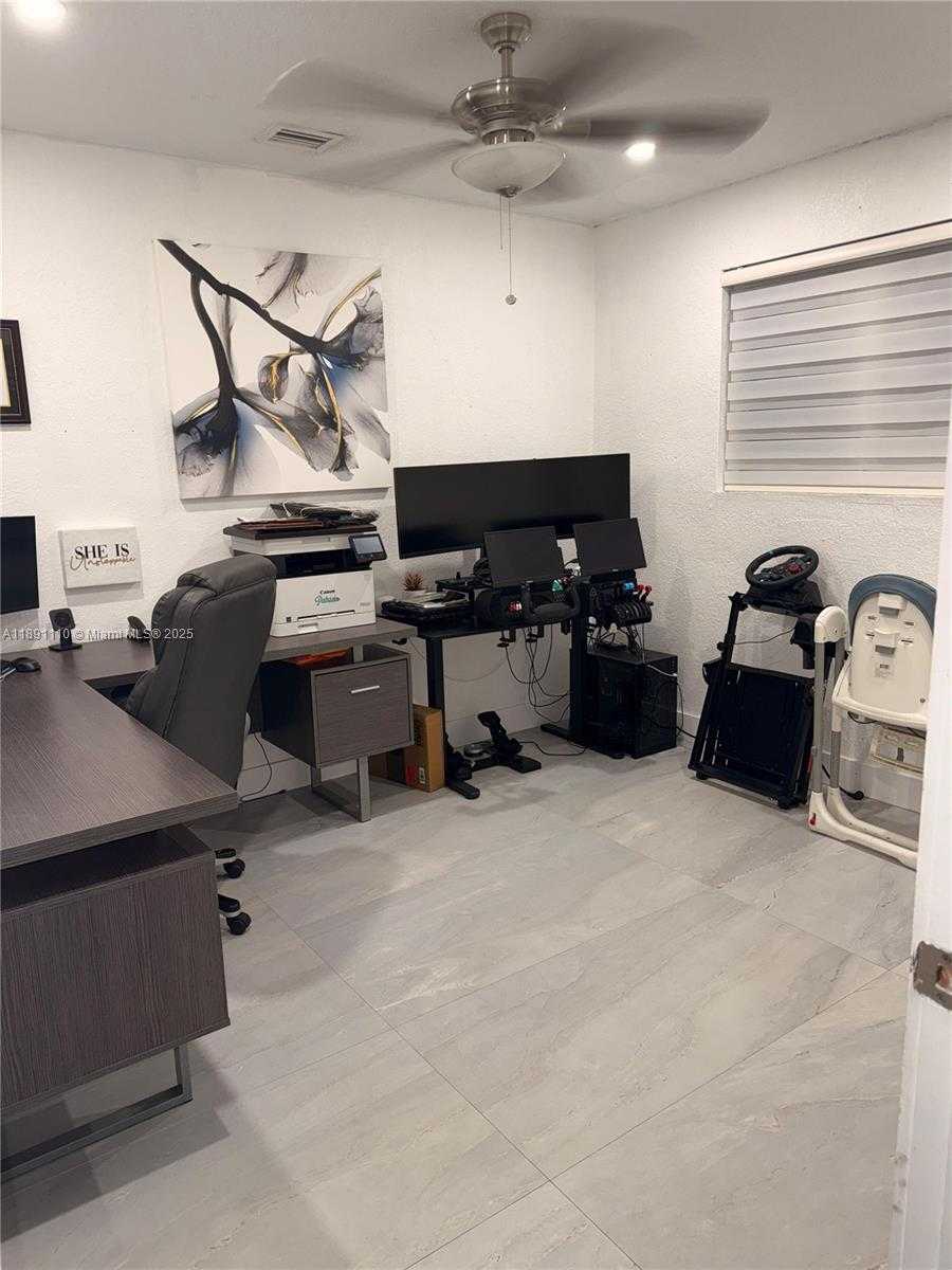 Small Image of 17881 SOUTH WEST 113TH CT, Miami Number 23