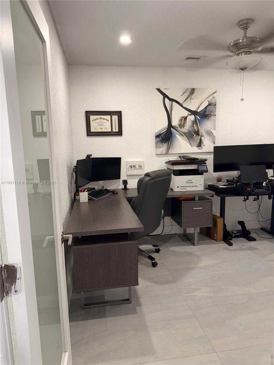 Small Image of 17881 SOUTH WEST 113TH CT, Miami Number 24