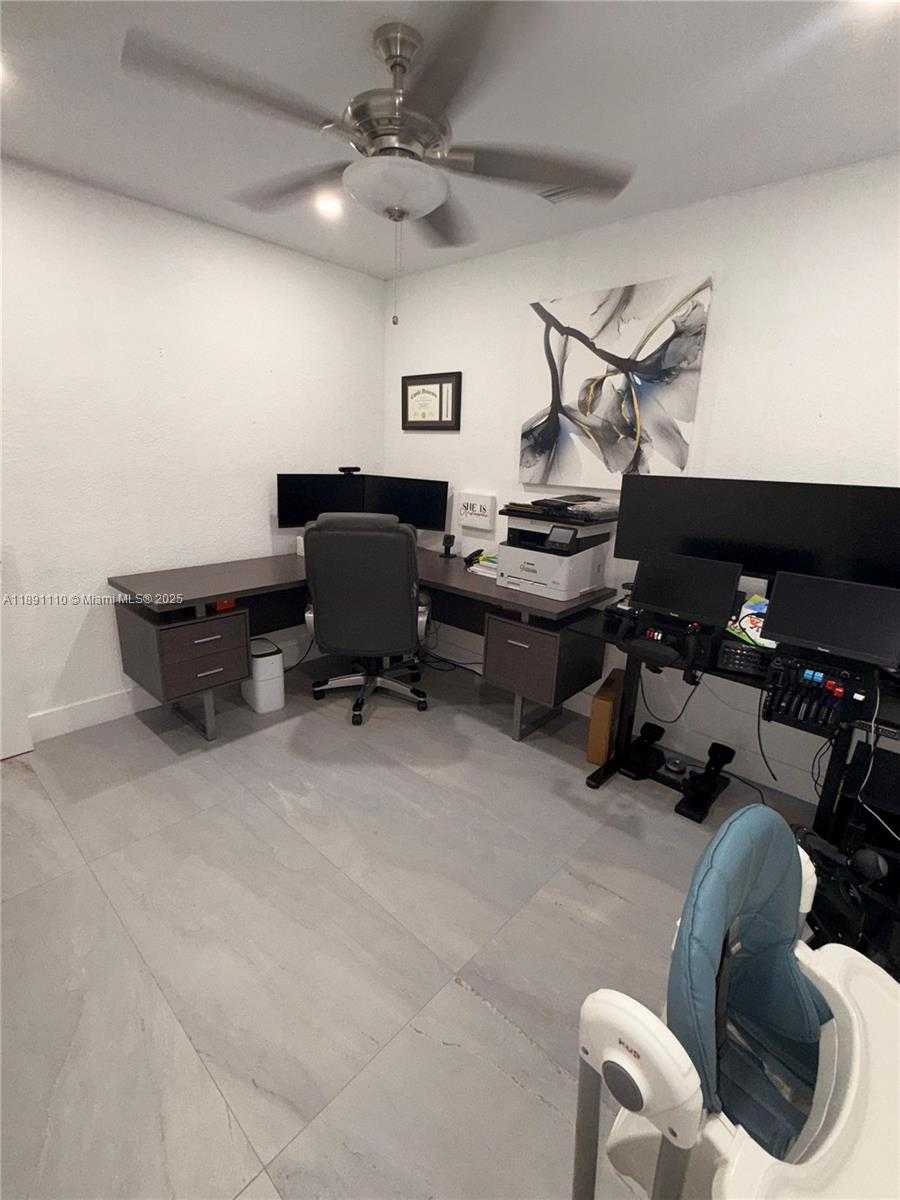 Small Image of 17881 SOUTH WEST 113TH CT, Miami Number 25