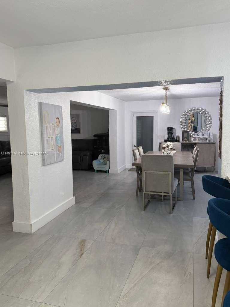 Small Image of 17881 SOUTH WEST 113TH CT, Miami Number 8