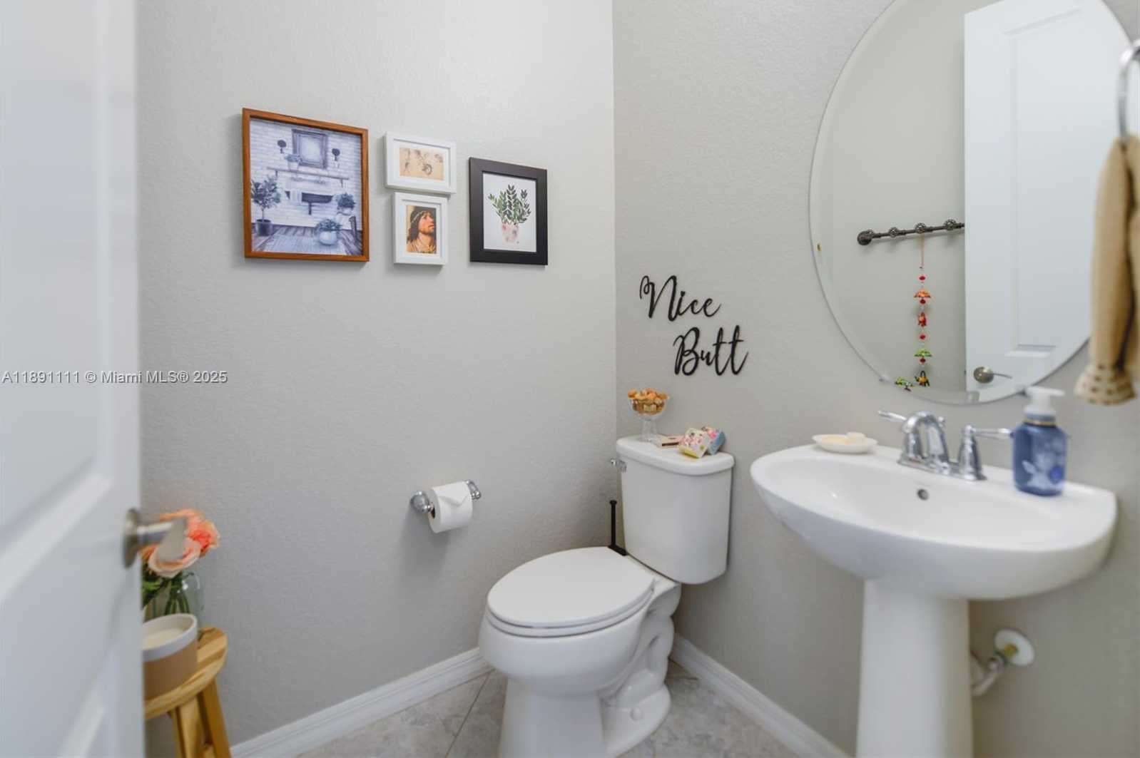 Small Image of 4735 EUCALYPTUS DR, Hollywood Number 15