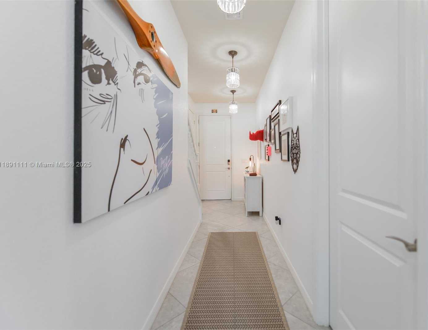 Small Image of 4735 EUCALYPTUS DR, Hollywood Number 16