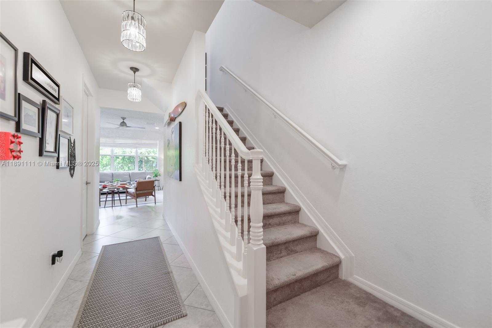 Small Image of 4735 EUCALYPTUS DR, Hollywood Number 18