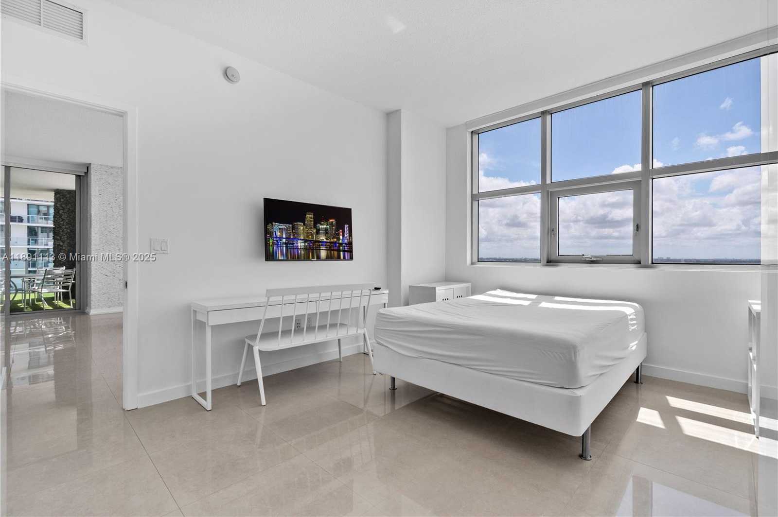 Small Image of 3301 NORTH EAST 1ST AVE #H1801, Miami Number 16