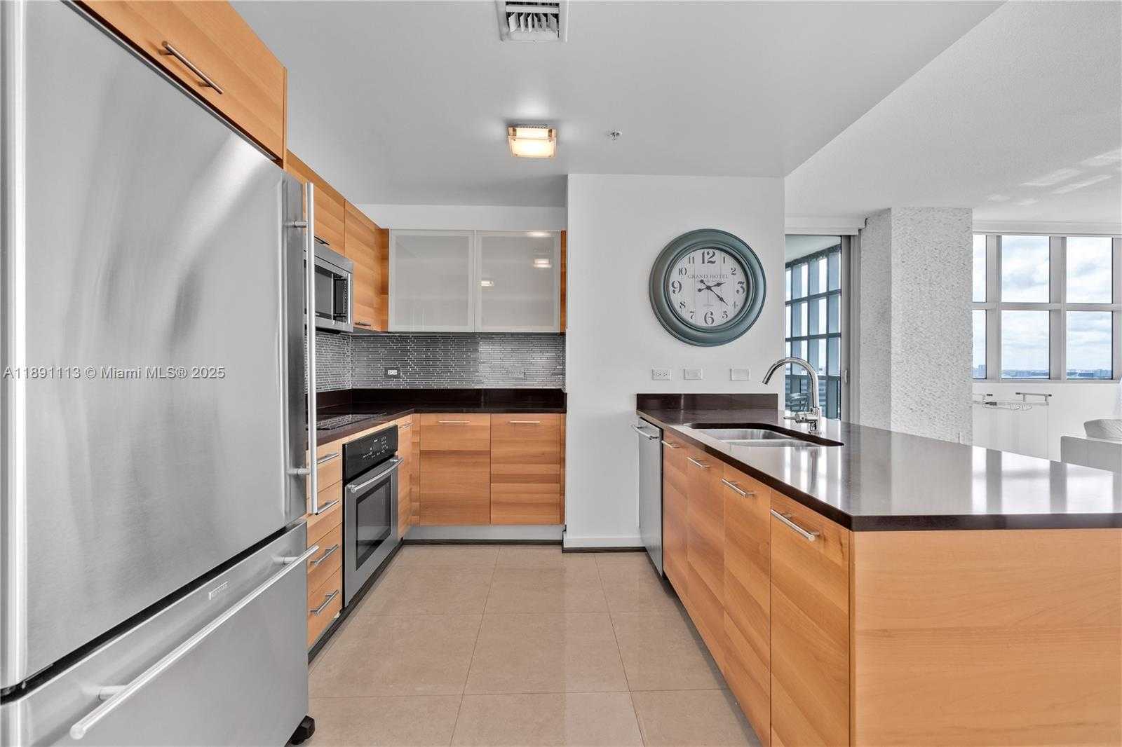 Small Image of 3301 NORTH EAST 1ST AVE #H1801, Miami Number 4