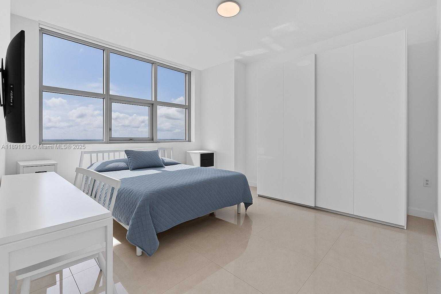 Small Image of 3301 NORTH EAST 1ST AVE #H1801, Miami Number 7