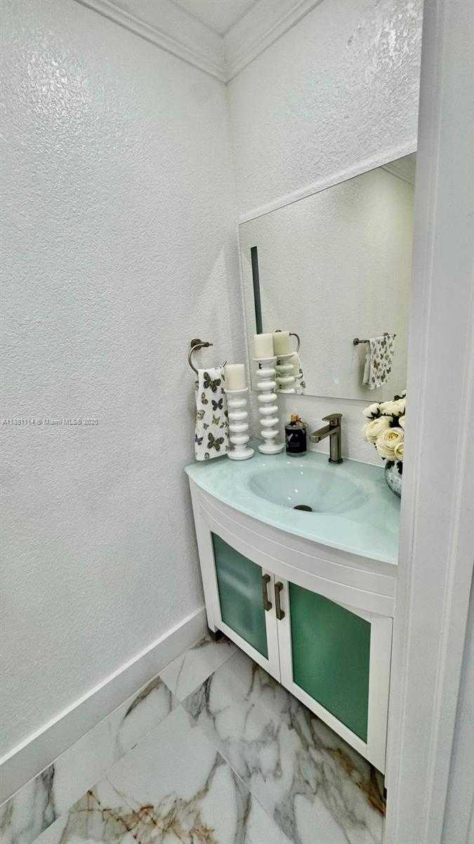 Small Image of 11500 SOUTH WEST 153RD AVE #11500, Miami Number 13