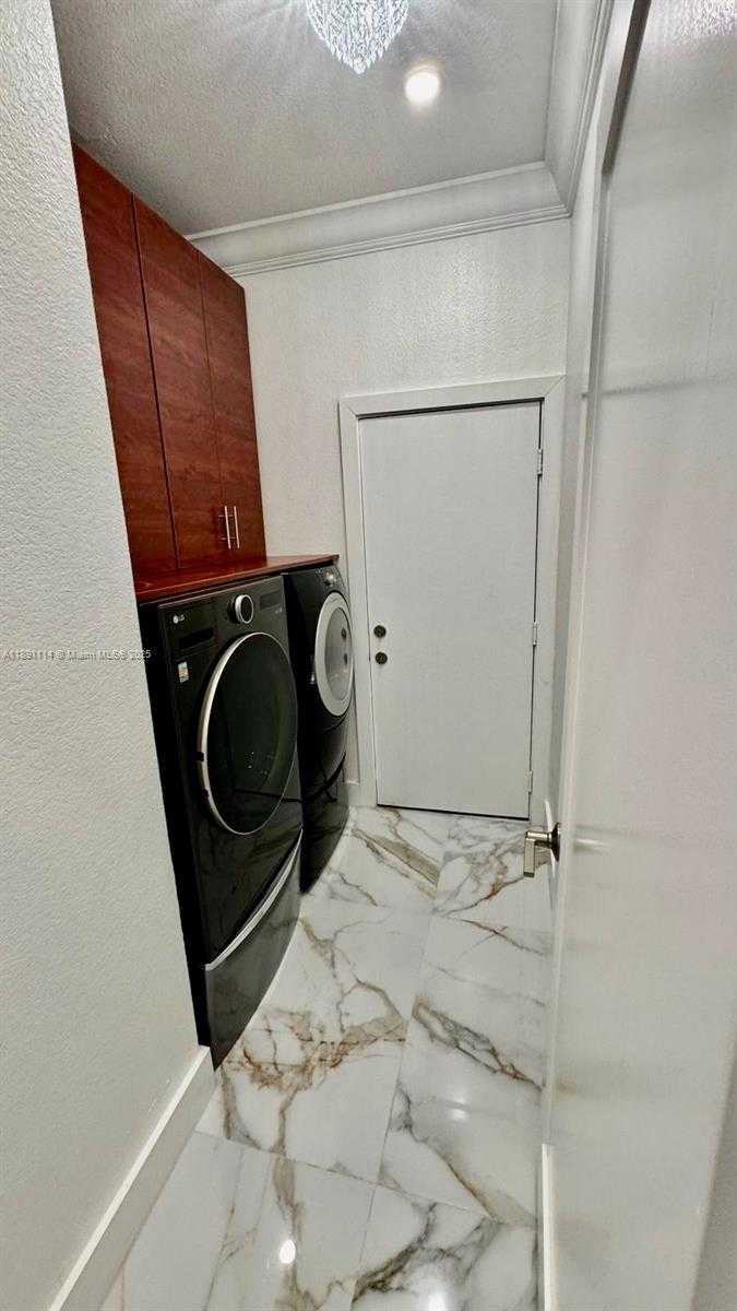 Small Image of 11500 SOUTH WEST 153RD AVE #11500, Miami Number 17
