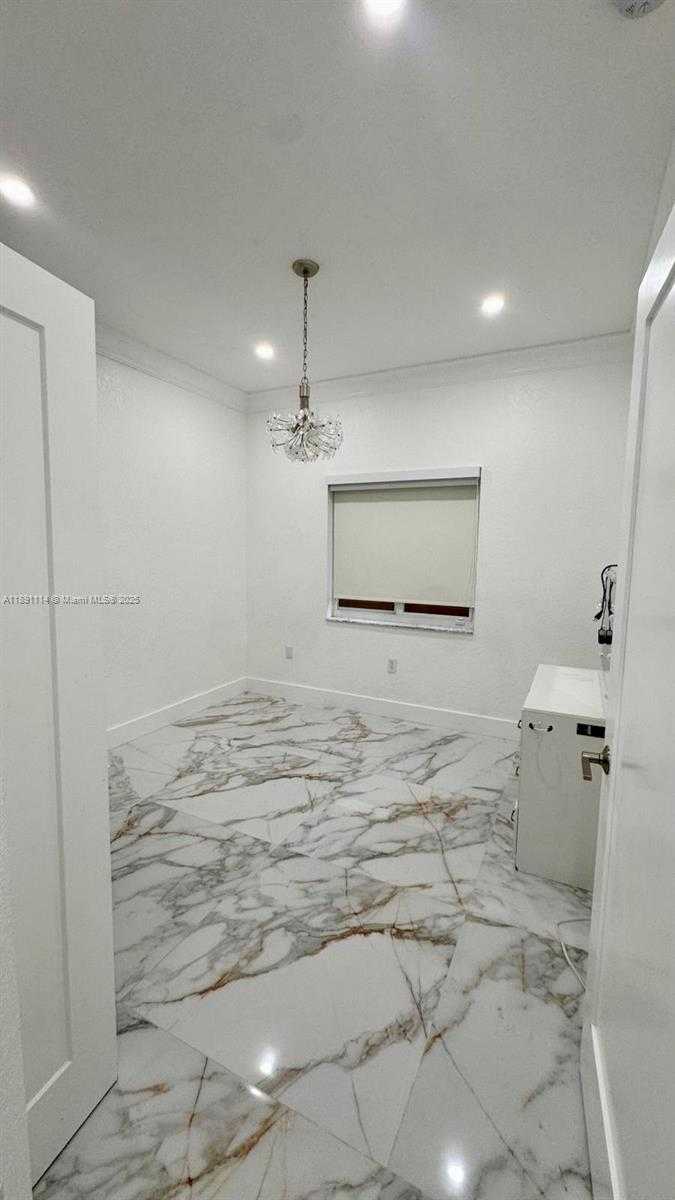 Small Image of 11500 SOUTH WEST 153RD AVE #11500, Miami Number 18