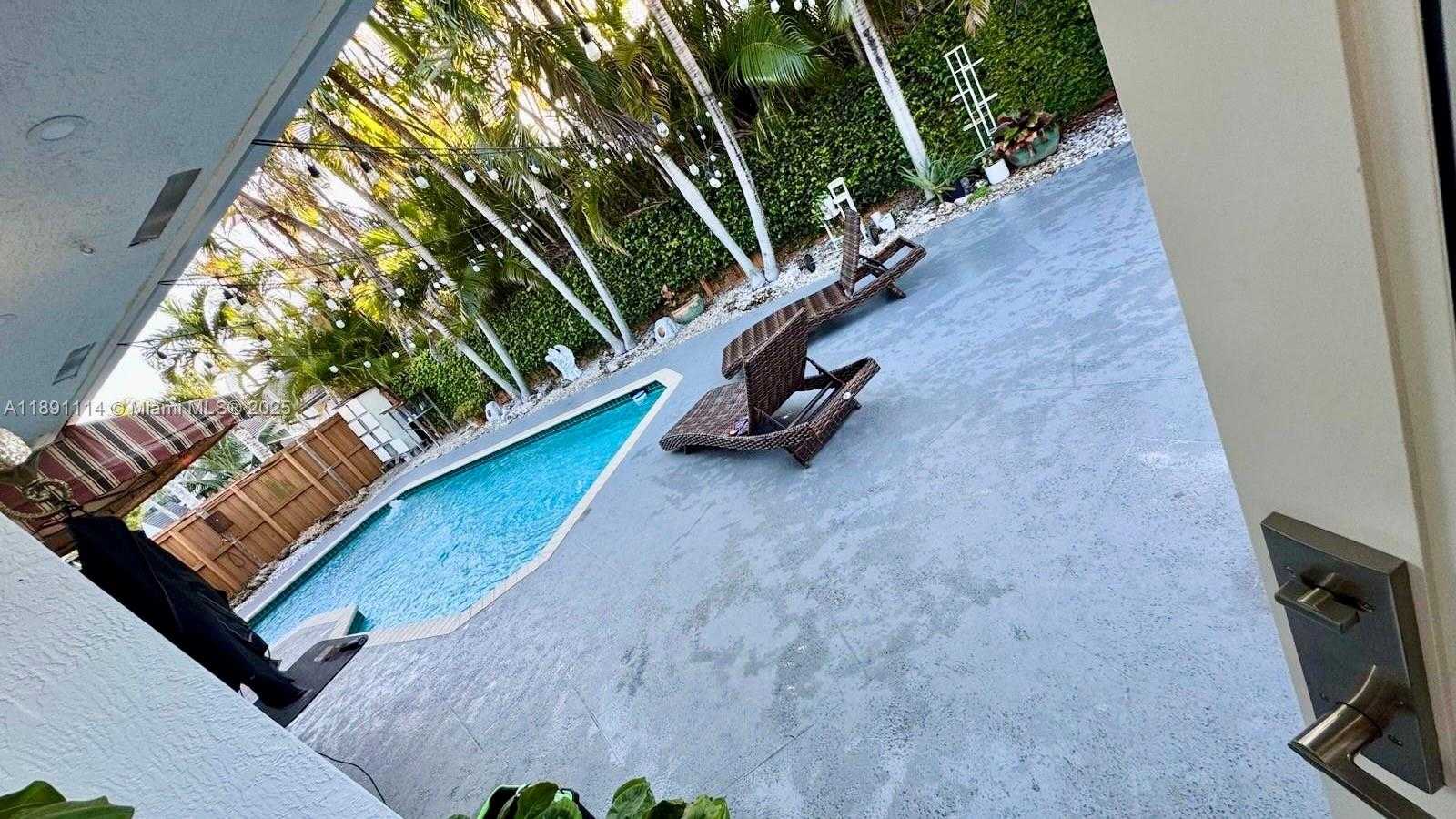 Small Image of 11500 SOUTH WEST 153RD AVE #11500, Miami Number 23