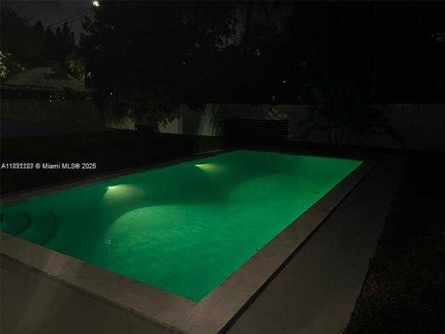 Small Image of 280 NORTH EAST 169TH ST, North Miami Beach Number 22