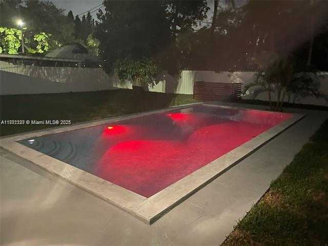 Small Image of 280 NORTH EAST 169TH ST, North Miami Beach Number 23