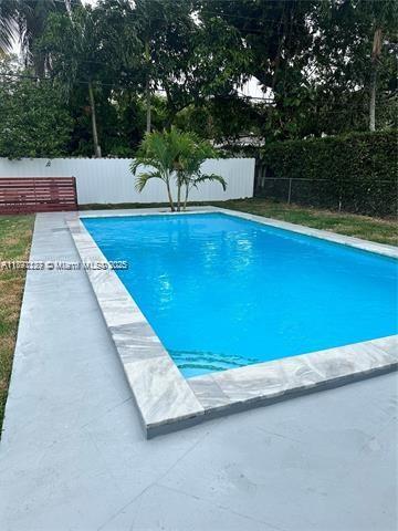 Small Image of 280 NORTH EAST 169TH ST, North Miami Beach Number 3