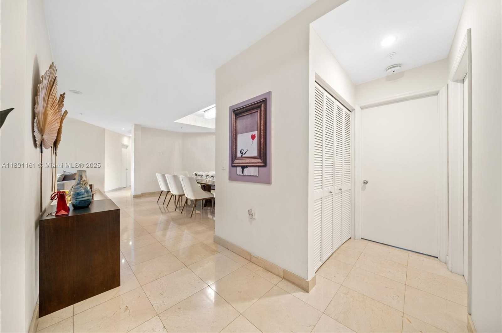Small Image of 848 BRICKELL KEY DR #201, Miami Number 22