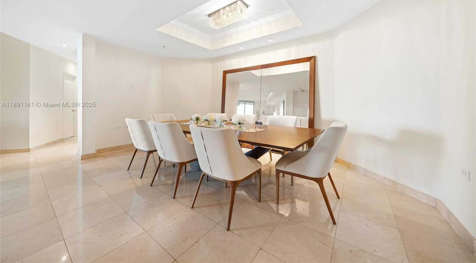 Small Image of 848 BRICKELL KEY DR #201, Miami Number 28