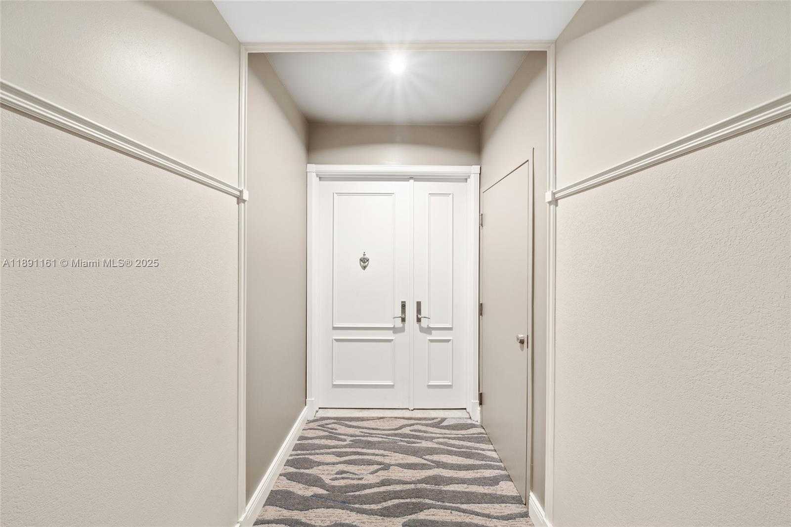 Small Image of 848 BRICKELL KEY DR #201, Miami Number 31