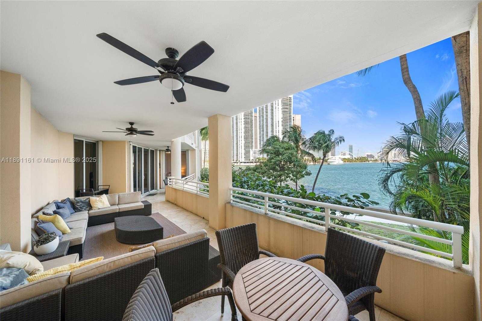 Small Image of 848 BRICKELL KEY DR #201, Miami Number 4