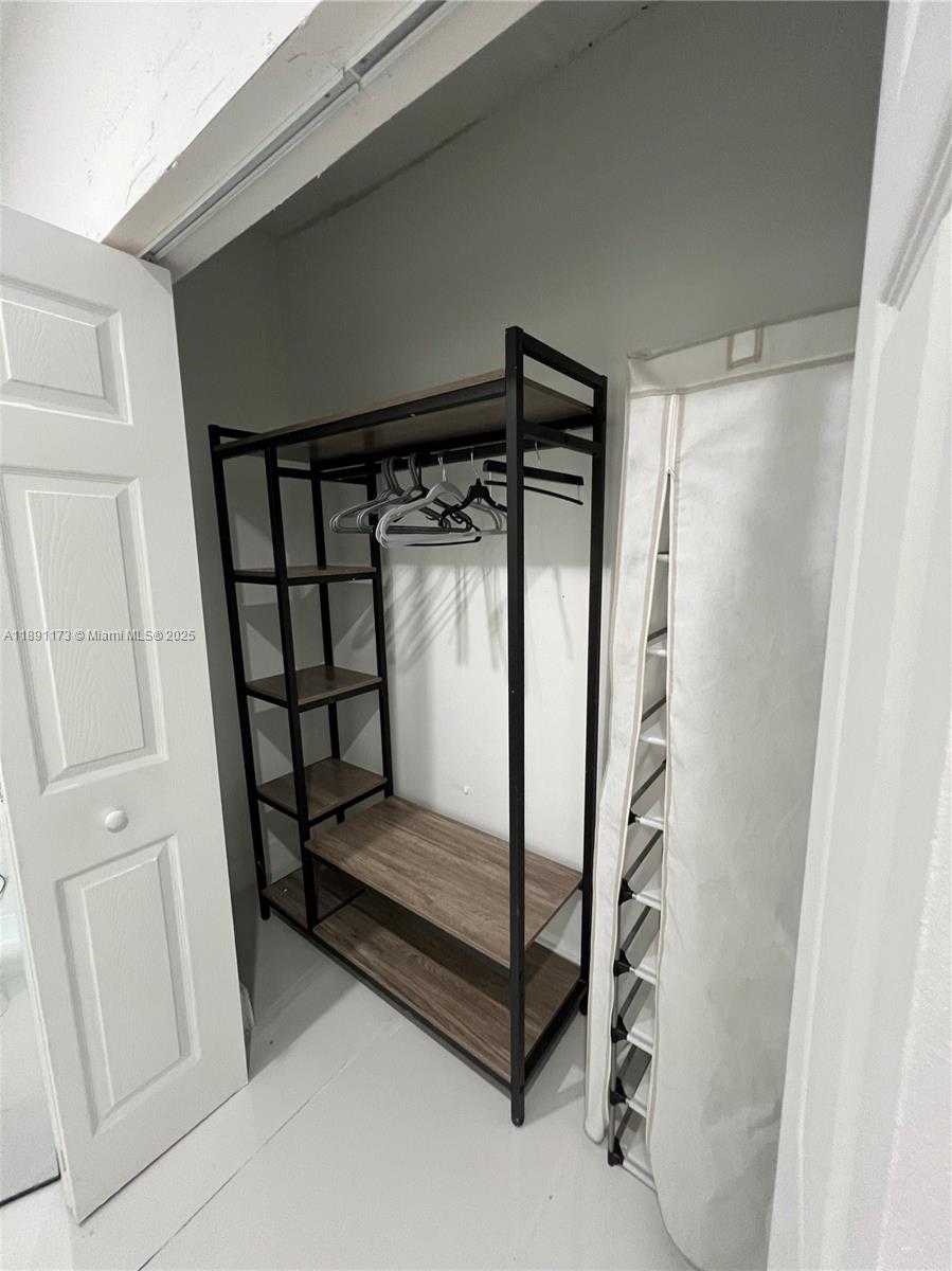 Small Image of 733 MICHIGAN AVE #9, Miami Beach Number 13