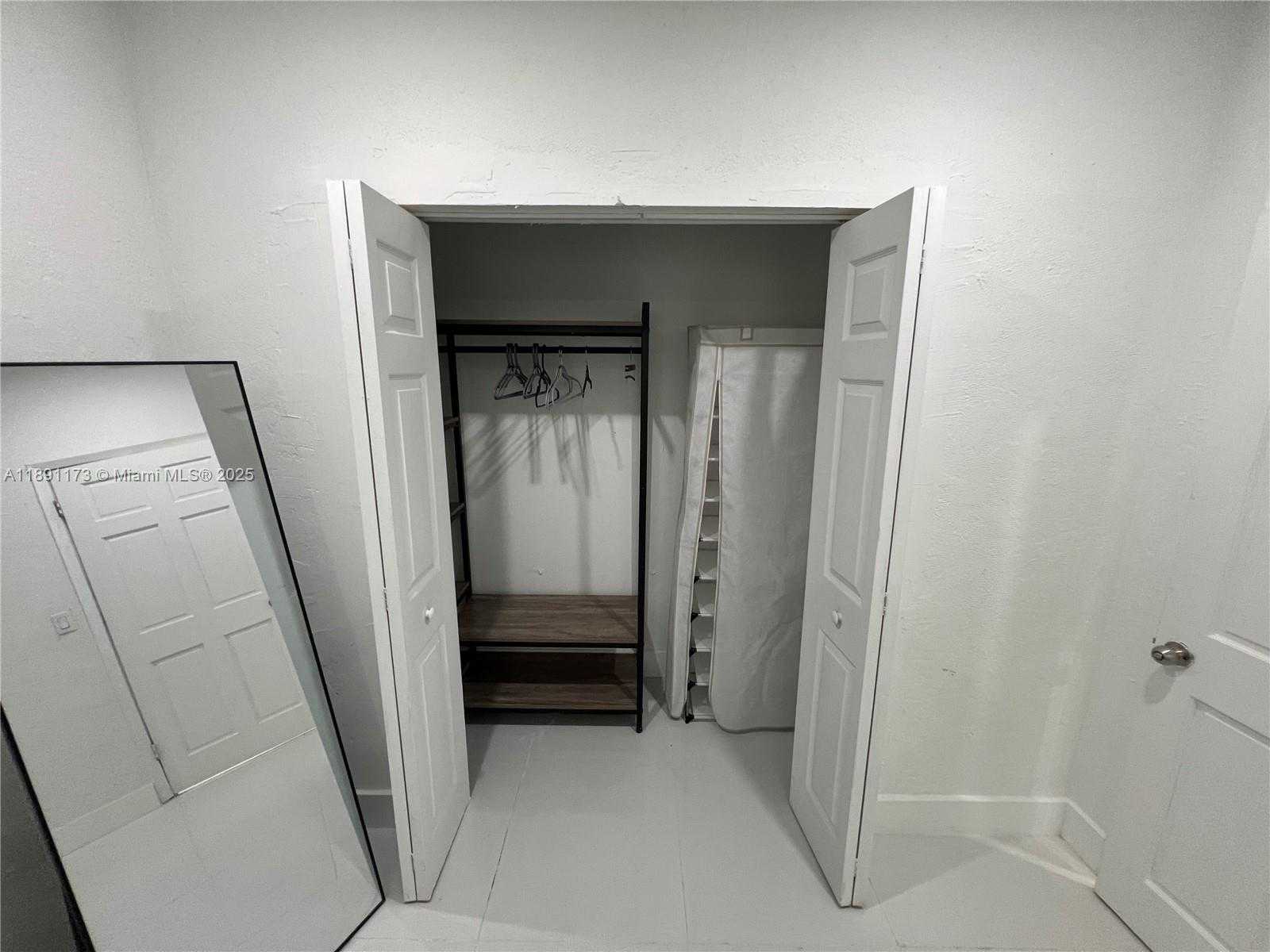 Small Image of 733 MICHIGAN AVE #9, Miami Beach Number 14