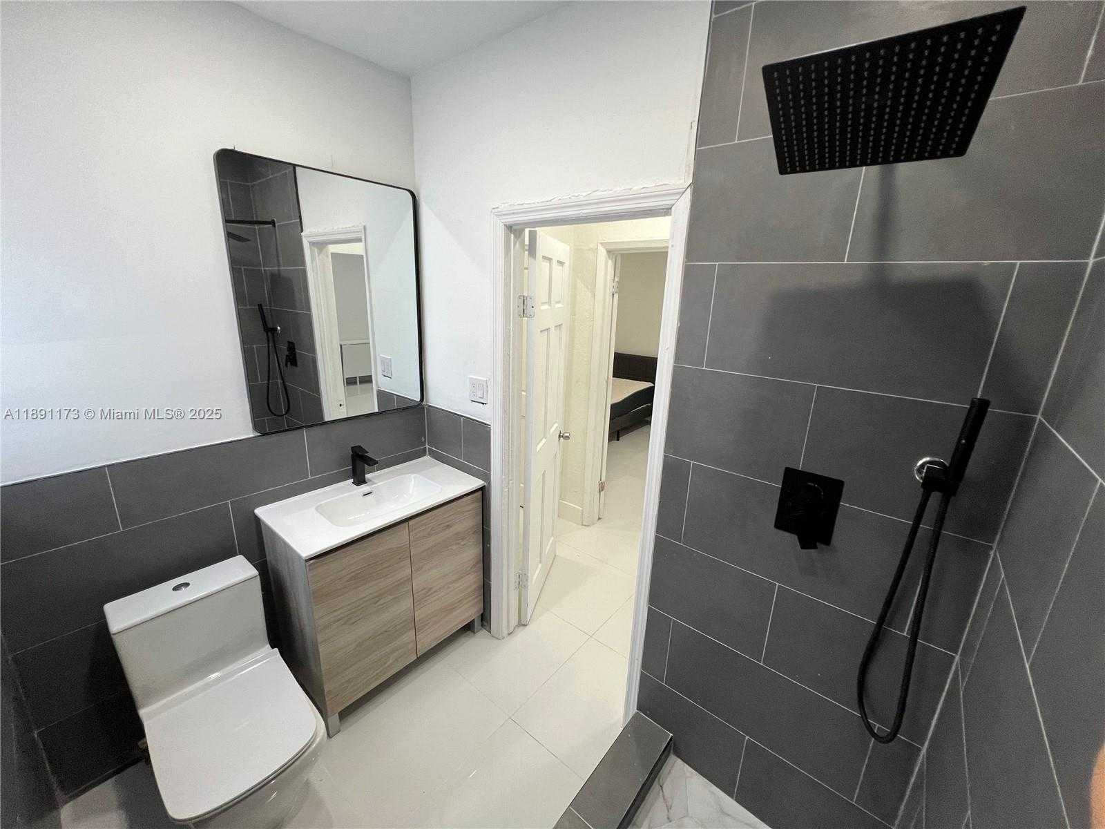 Small Image of 733 MICHIGAN AVE #9, Miami Beach Number 18