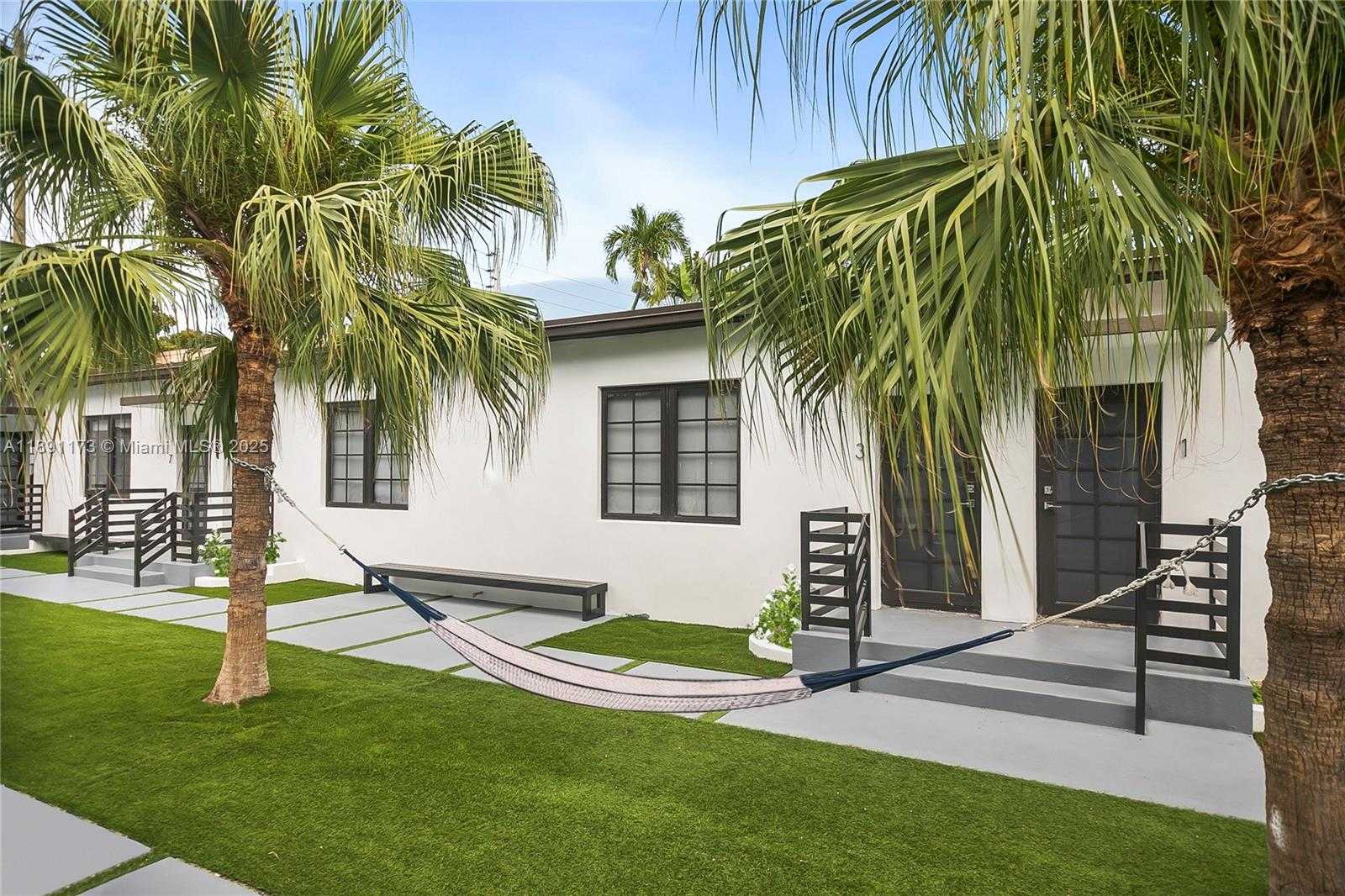 Small Image of 733 MICHIGAN AVE #9, Miami Beach Number 20