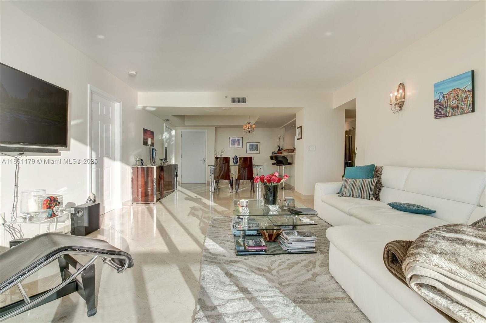 Small Image of 650 WEST AVE #1407, Miami Beach Number 4