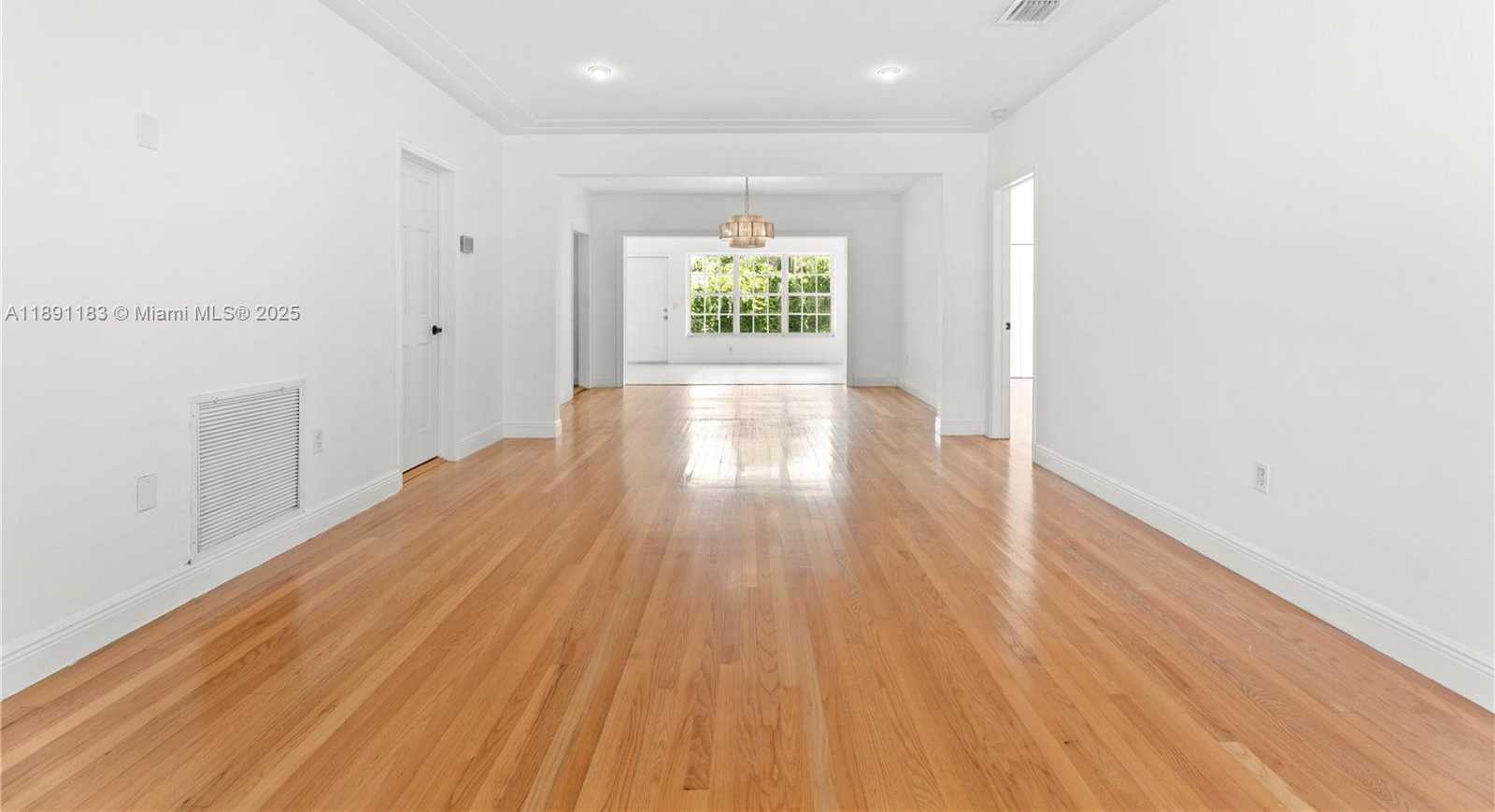Small Image of 1307 VALENCIA AVE, Coral Gables Number 3