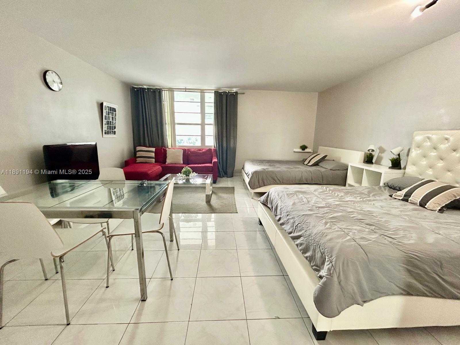 Small Image of 100 LINCOLN RD #1616, Miami Beach Number 3