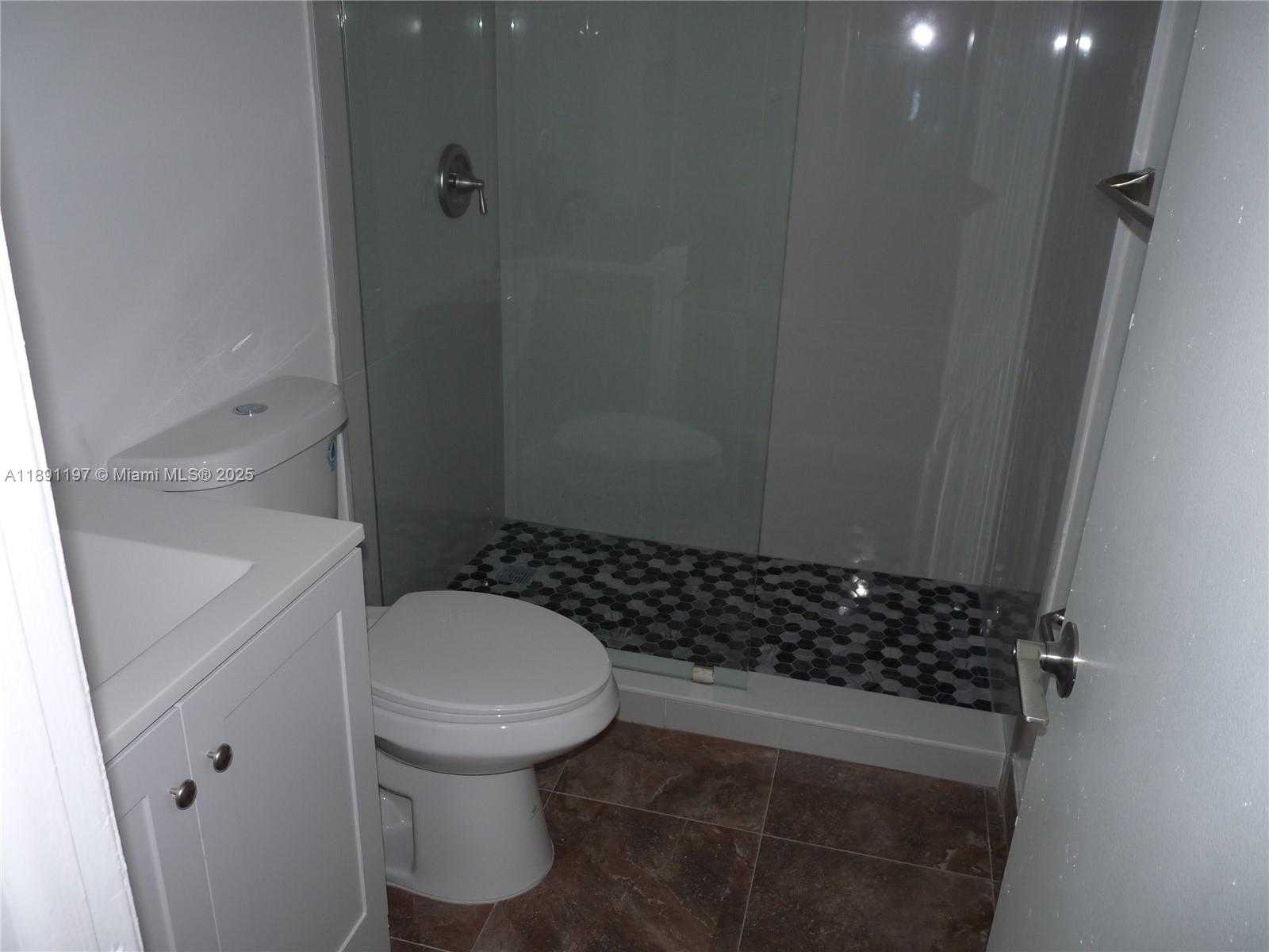 Small Image of 14601 NORTH KENDALL DR #402K, Miami Number 16