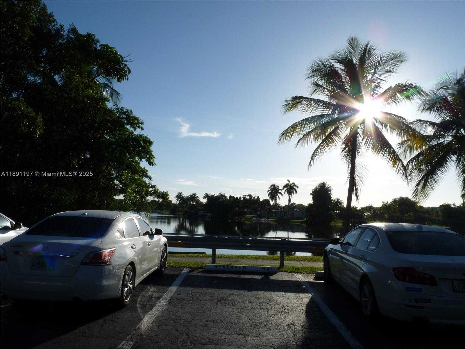 Small Image of 14601 NORTH KENDALL DR #402K, Miami Number 21