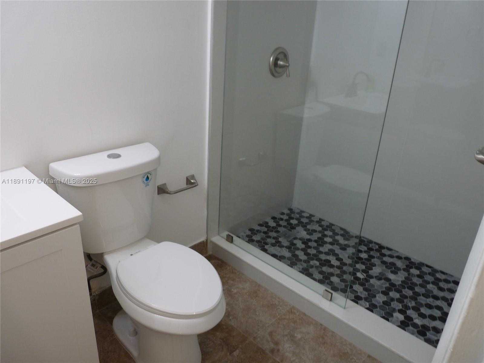 Small Image of 14601 NORTH KENDALL DR #402K, Miami Number 6
