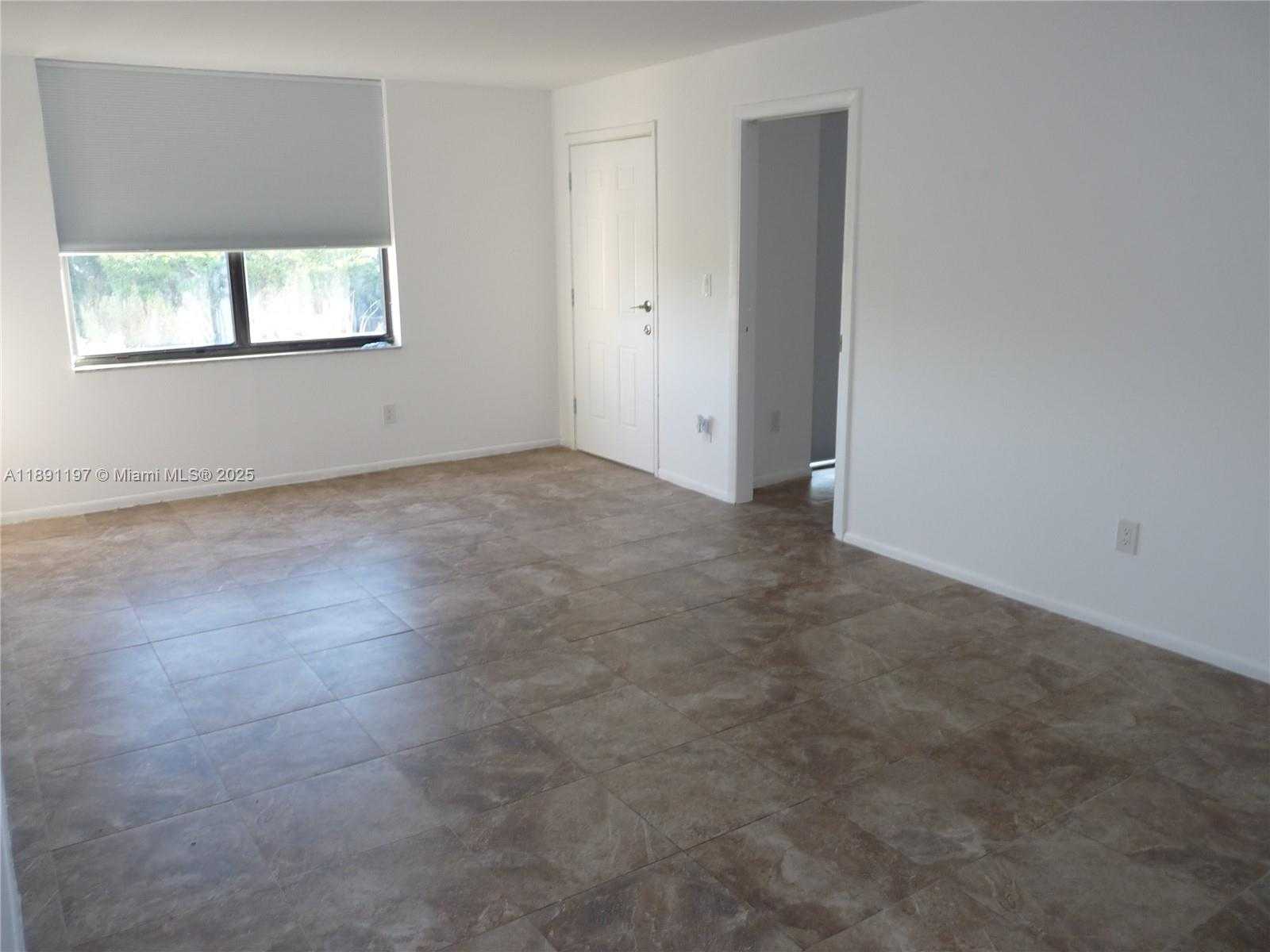 Small Image of 14601 NORTH KENDALL DR #402K, Miami Number 9