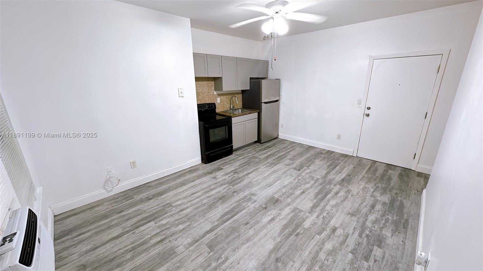 Small Image of 842 MERIDIAN AVE #2C, Miami Beach Number 4