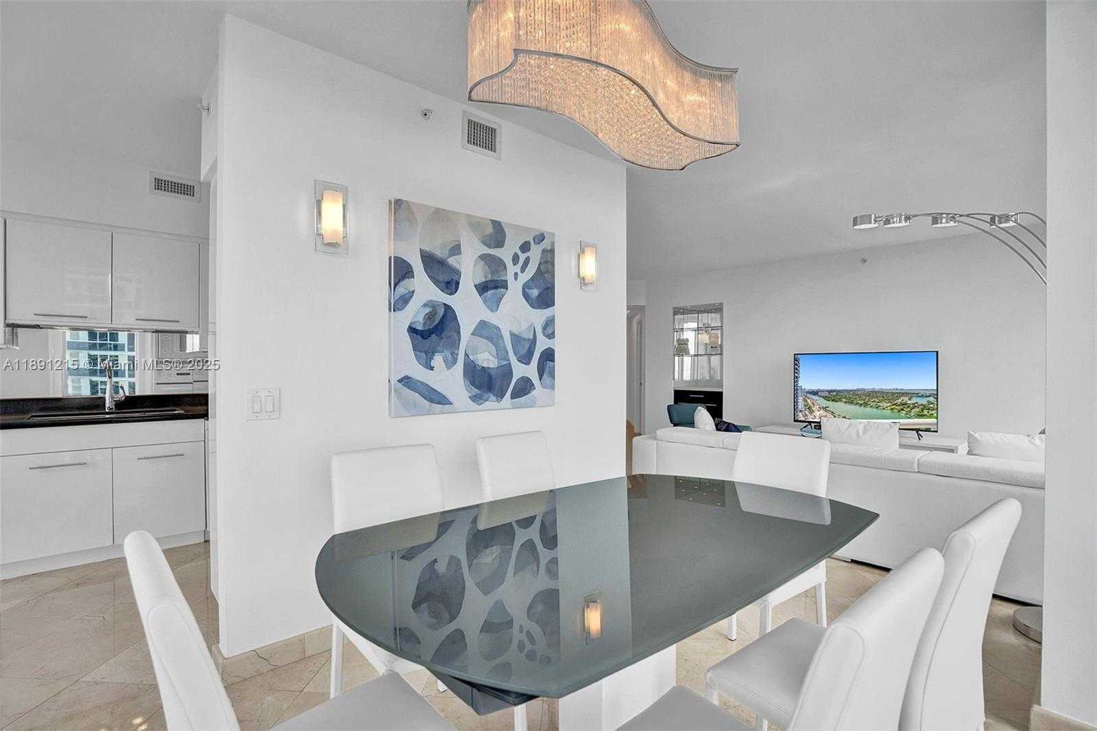 Small Image of 4779 COLLINS AVE #3705, Miami Beach Number 14