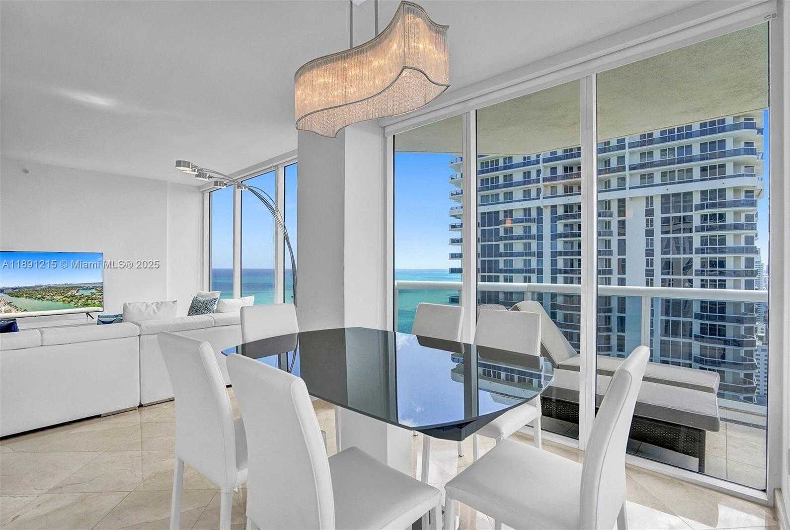 Small Image of 4779 COLLINS AVE #3705, Miami Beach Number 15