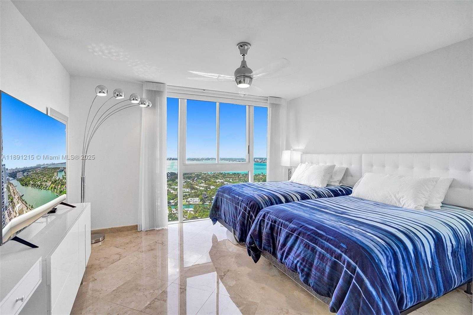 Small Image of 4779 COLLINS AVE #3705, Miami Beach Number 16
