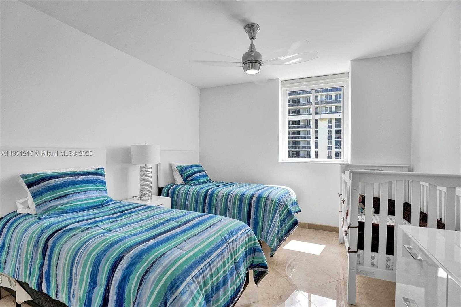 Small Image of 4779 COLLINS AVE #3705, Miami Beach Number 23