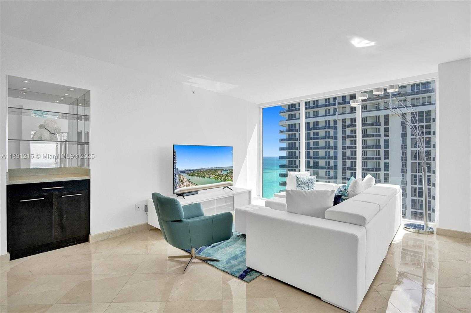Small Image of 4779 COLLINS AVE #3705, Miami Beach Number 7