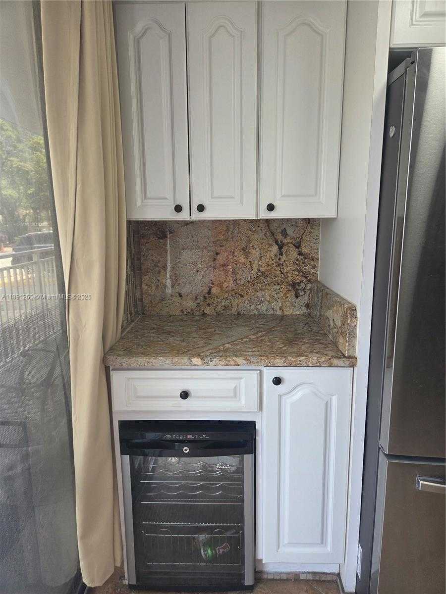 Small Image of 210 174TH ST #L18, Sunny Isles Beach Number 21