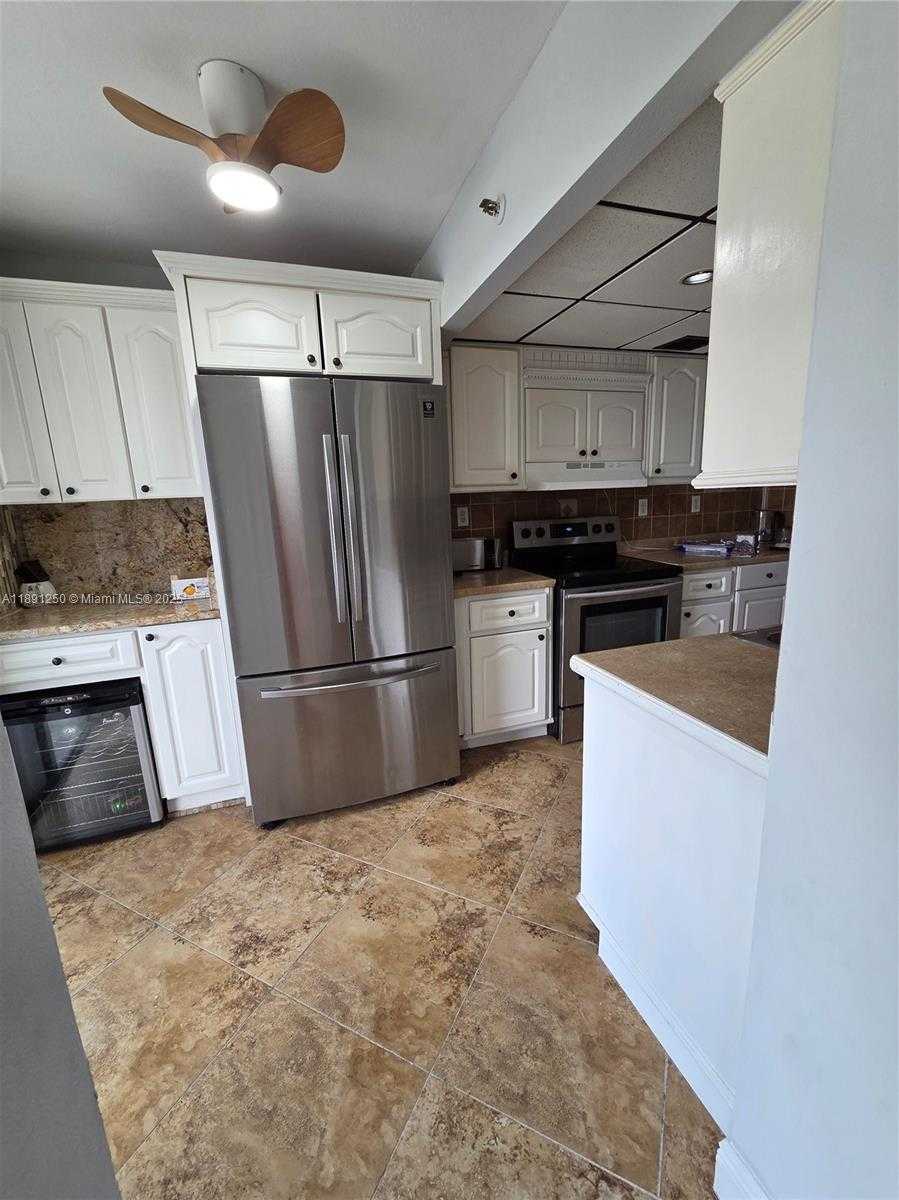 Small Image of 210 174TH ST #L18, Sunny Isles Beach Number 26