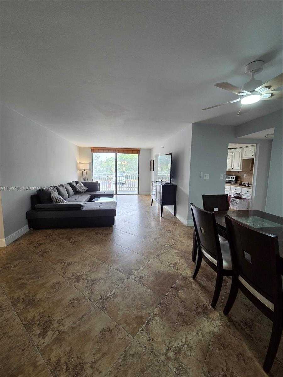 Small Image of 210 174TH ST #L18, Sunny Isles Beach Number 30