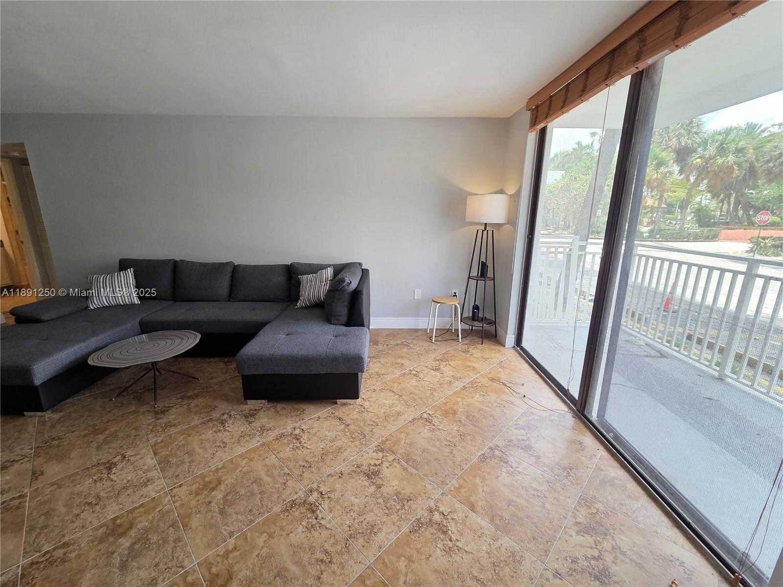 Small Image of 210 174TH ST #L18, Sunny Isles Beach Number 36