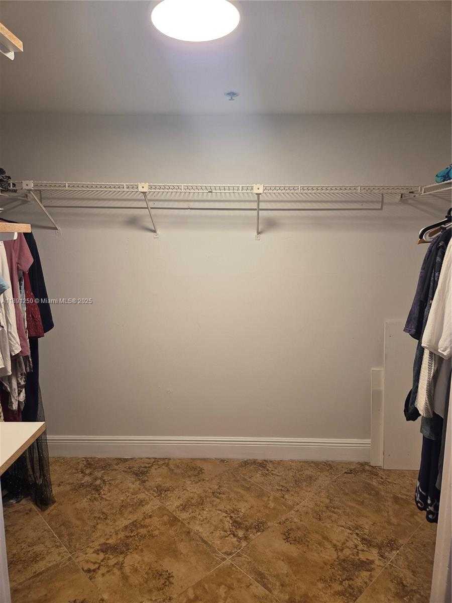 Small Image of 210 174TH ST #L18, Sunny Isles Beach Number 9