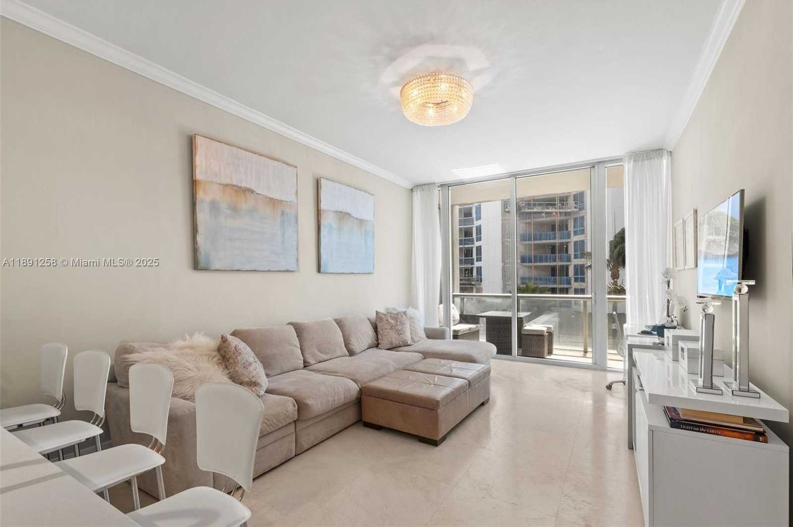Small Image of 6799 COLLINS AVE #209, Miami Beach Number 11