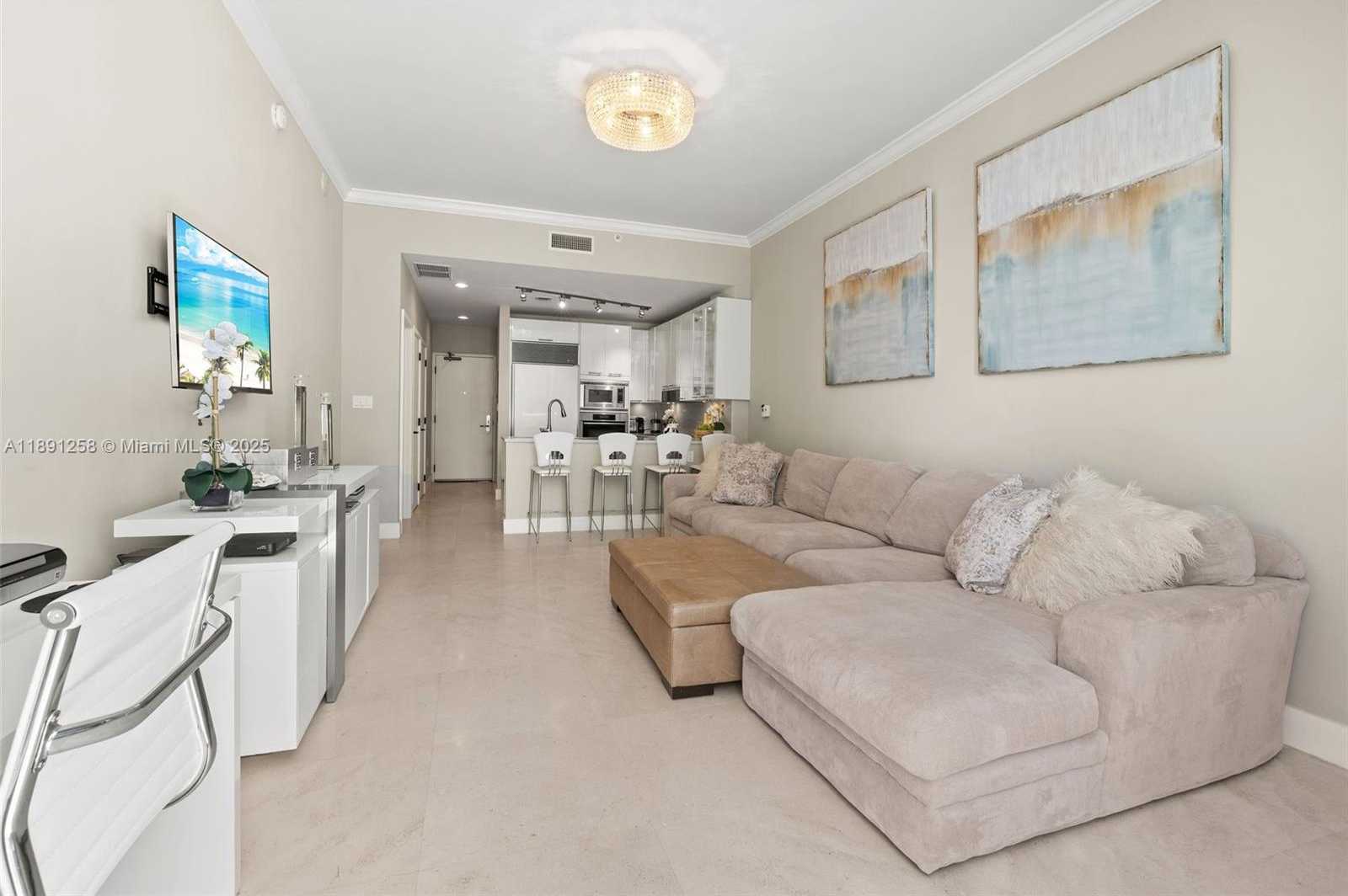 Small Image of 6799 COLLINS AVE #209, Miami Beach Number 13