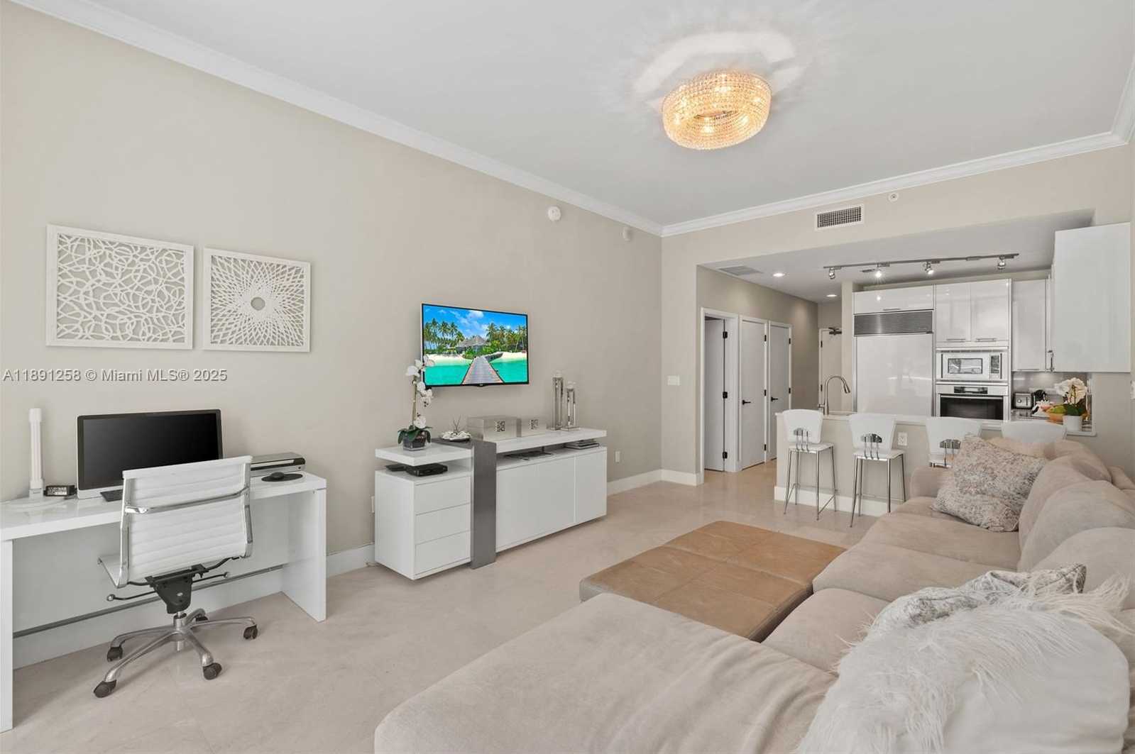 Small Image of 6799 COLLINS AVE #209, Miami Beach Number 14