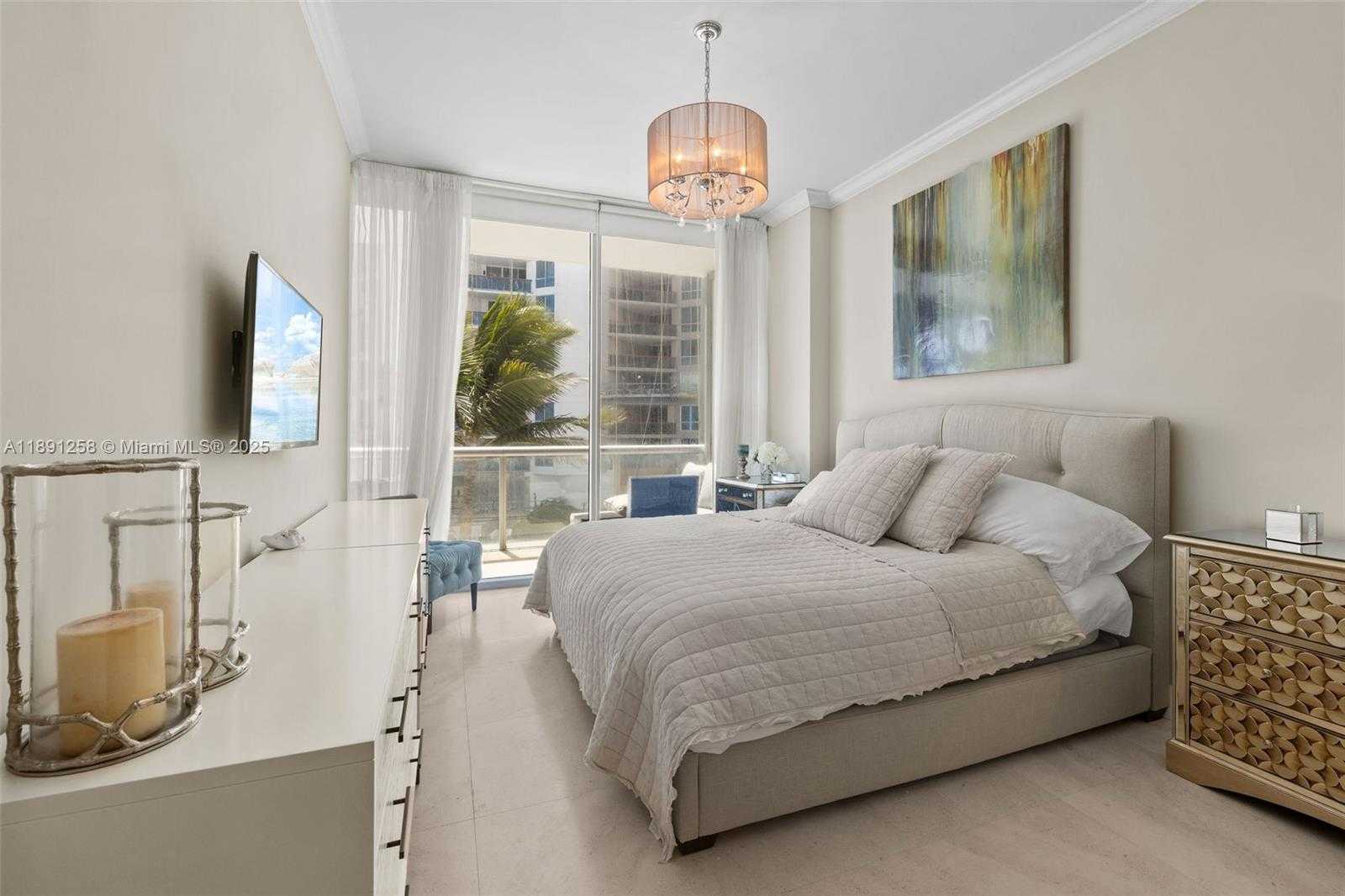 Small Image of 6799 COLLINS AVE #209, Miami Beach Number 16