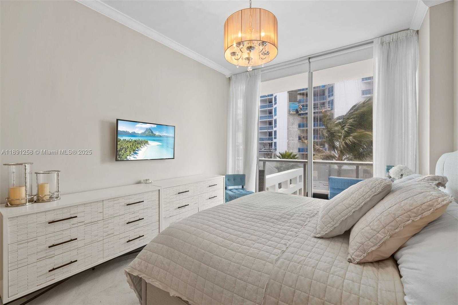 Small Image of 6799 COLLINS AVE #209, Miami Beach Number 17