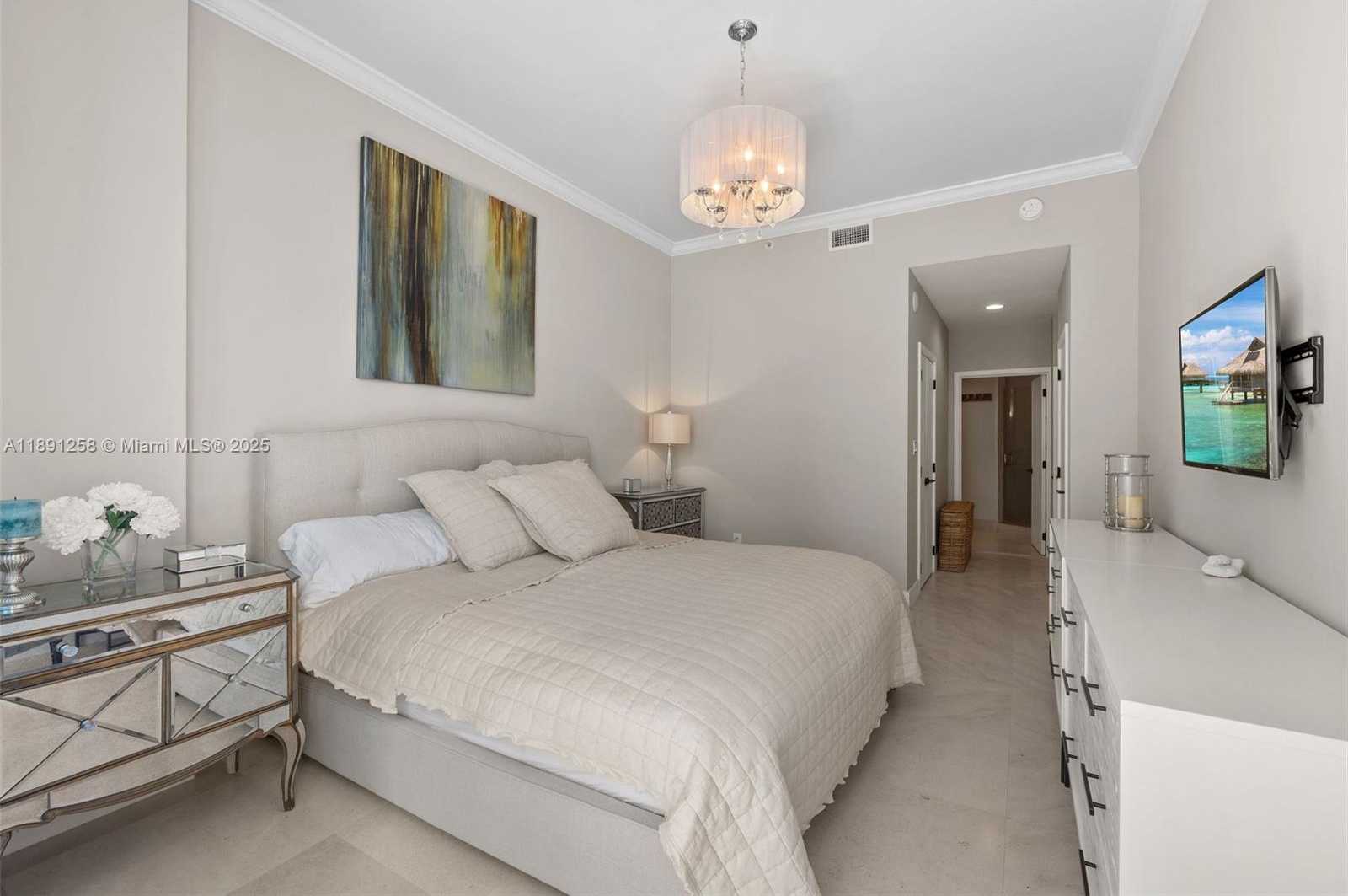 Small Image of 6799 COLLINS AVE #209, Miami Beach Number 18
