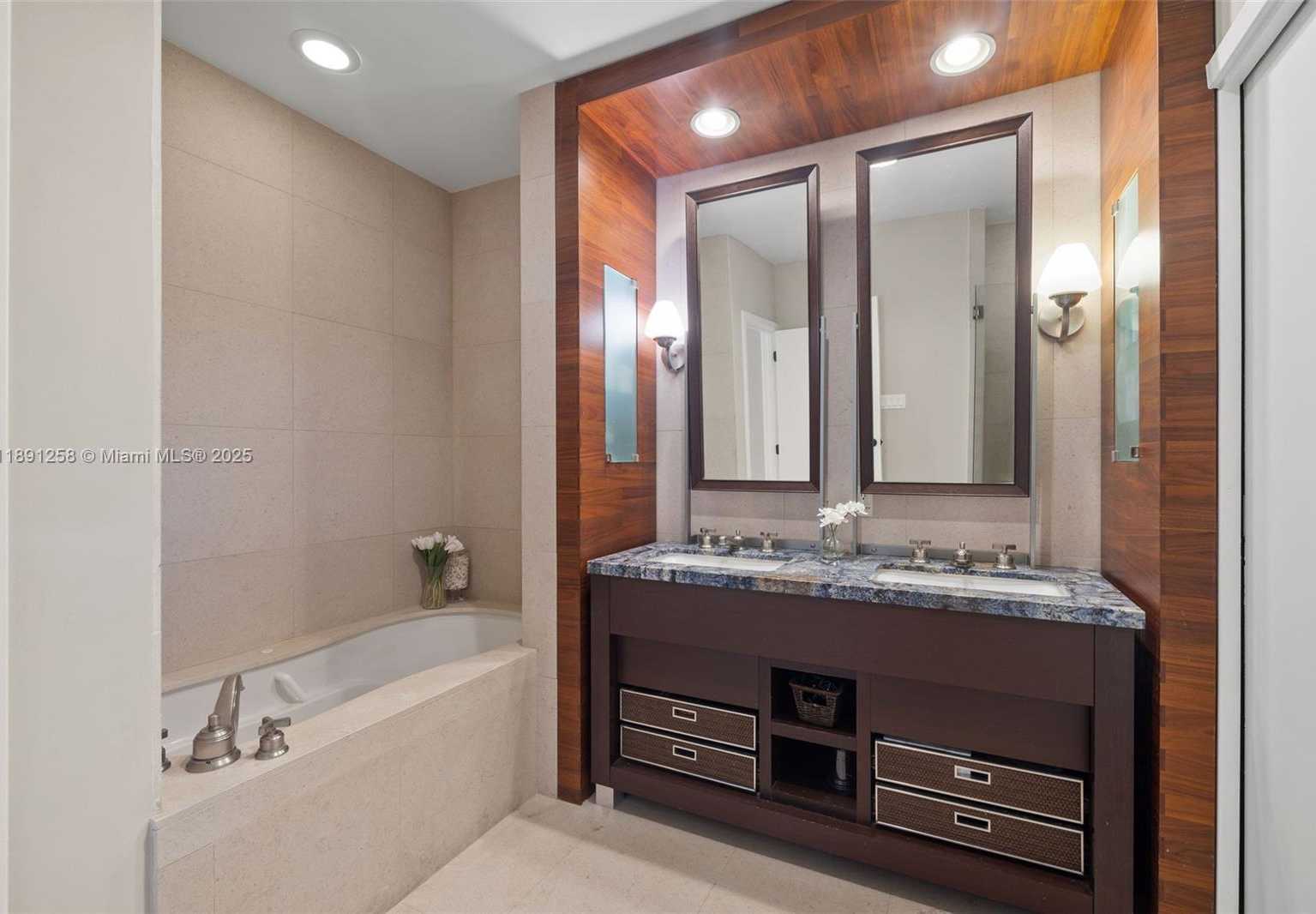 Small Image of 6799 COLLINS AVE #209, Miami Beach Number 24